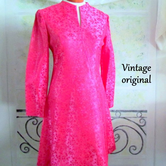 VINTAGE Dresses & Skirts - VINTAGE 1960s PINK TENT DRESS, S, GLEAMING BROCADE, BEAUTIFUL! Bust 35" LOVELY!